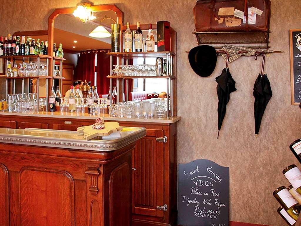 B&B Hotel Montlucon Centre Restaurant foto